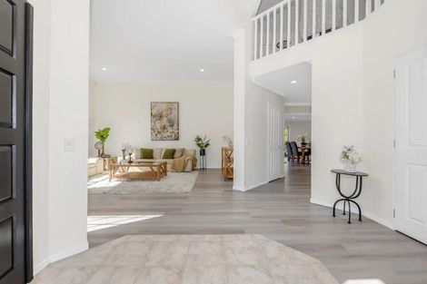 Photo of property in 28 Santa Ana Drive, Dannemora, Auckland, 2016