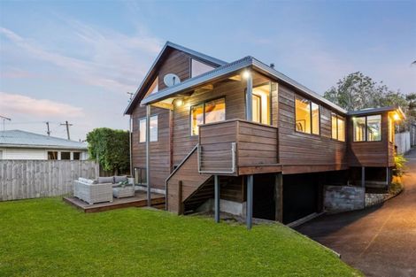 Photo of property in 1/31 Corunna Road, Milford, Auckland, 0620