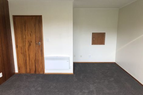 Photo of property in 2/18 Agra Crescent, Khandallah, Wellington, 6035