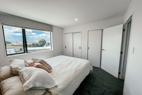 Photo of property in 11/3 Abbotleigh Avenue, Te Atatu Peninsula, Auckland, 0610