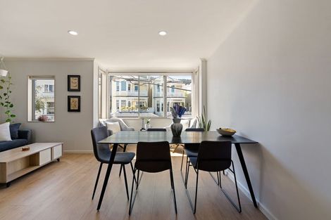 Photo of property in 2/15 Roxburgh Street, Mount Victoria, Wellington, 6011