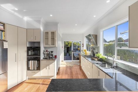 Photo of property in 3 Argentine Avenue, Miramar, Wellington, 6022