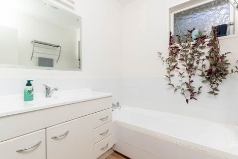 Photo of property in 9 Dormar Place, Churton Park, Wellington, 6037