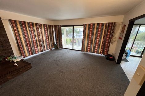 Photo of property in 69 Chelsea View Drive, Chatswood, Auckland, 0626