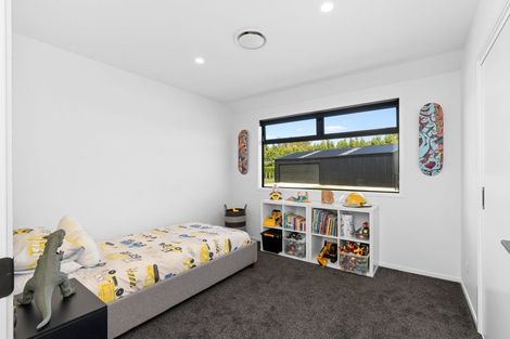 Photo of property in 18 Oriwa Lane, Levin, 5571