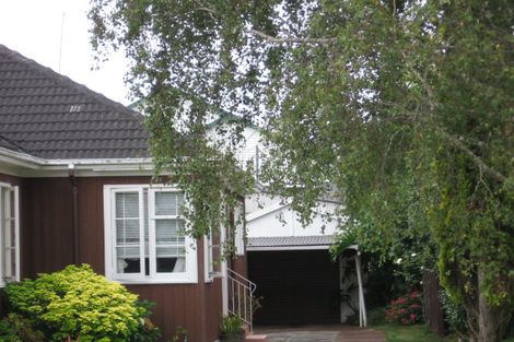 Photo of property in 21 Renton Road, Mount Albert, Auckland, 1025