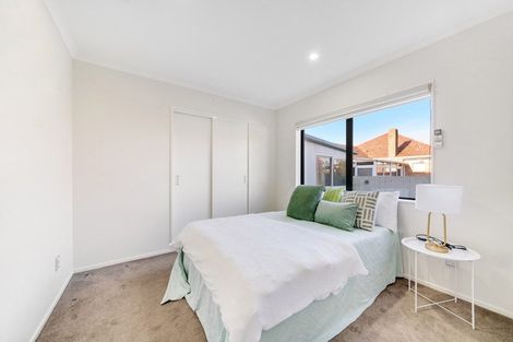 Photo of property in 1 Papahou Lane, Papatoetoe, Auckland, 2025