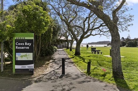 Photo of property in 4/5 Edgars Road, Westmere, Auckland, 1022