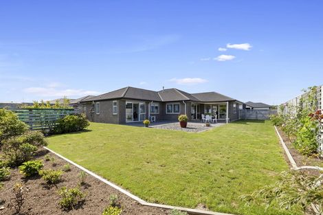 Photo of property in 7 Ryder Drive, Waiwhakaiho, New Plymouth, 4312