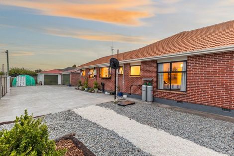 Photo of property in 18 Voss Street, Shirley, Christchurch, 8013