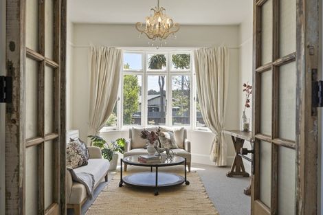 Photo of property in 115 Hawke Street, New Brighton, Christchurch, 8083