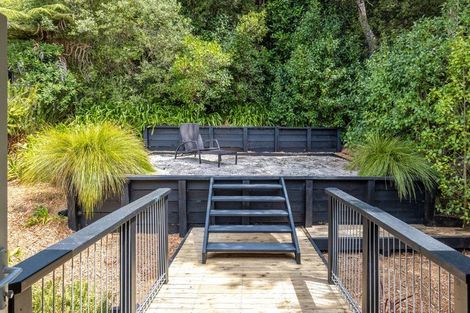 Photo of property in 25 Miro Road, Palm Beach, Waiheke Island, 1081