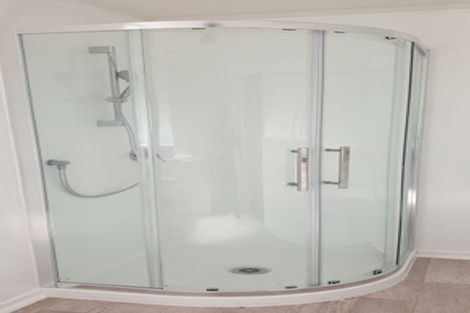 Photo of property in 1/8 Greenstone Place, Clover Park, Auckland, 2019