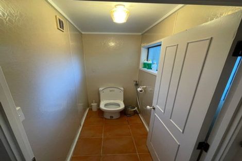 Photo of property in 50 Highland Park Drive, Highland Park, Auckland, 2010