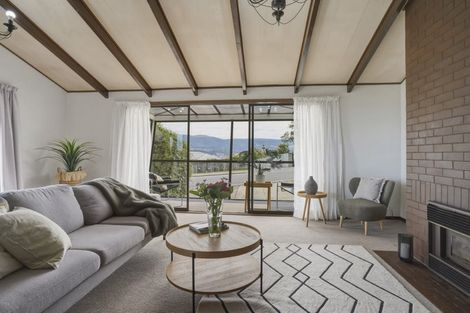 Photo of property in 122 Larnach Road, Vauxhall, Dunedin, 9013