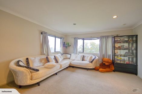 Photo of property in 3 Borneo Drive, Fairview Heights, Auckland, 0632
