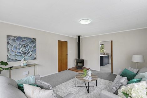 Photo of property in 18 Cassley Crescent, Papakowhai, Porirua, 5024