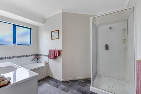 Photo of property in 5 Grosvenor Place, Rototuna, Hamilton, 3210