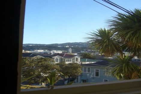 Photo of property in 4 Hawker Street, Mount Victoria, Wellington, 6011