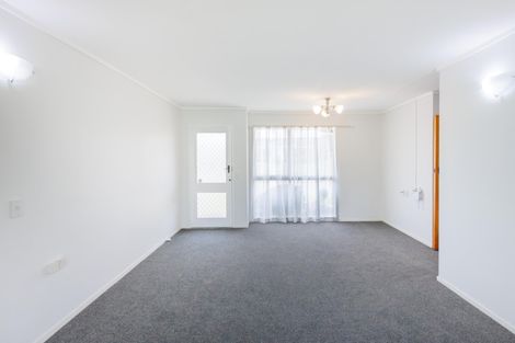 Photo of property in 5 Herbert Avenue, Cloverlea, Palmerston North, 4412
