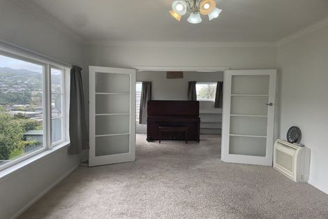 Photo of property in 22 Duncan Street, Tawa, Wellington, 5028