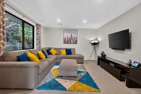 Photo of property in 40 Boocock Crescent, Orewa, 0931