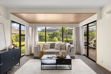 Photo of property in 5 Lancewood Drive, Halswell, Christchurch, 8025