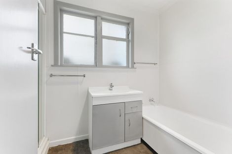 Photo of property in 49 Polson Street, Castlecliff, Whanganui, 4501