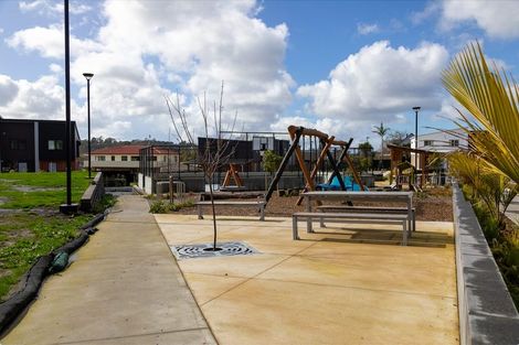 Photo of property in 8/25 Jabuka Street, Glen Eden, Auckland, 0602