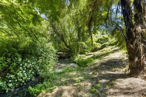 Photo of property in 17 Chartwell Drive, Eltham, 4322