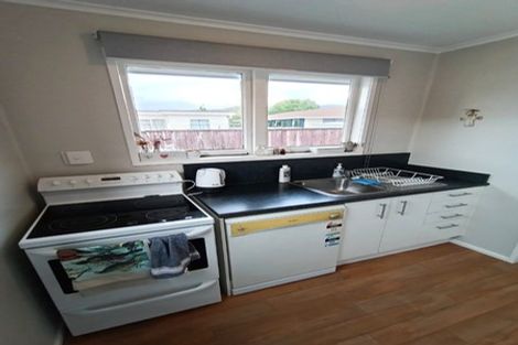 Photo of property in 1/63a Pine Avenue, Ebdentown, Upper Hutt, 5018