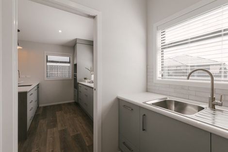 Photo of property in 27 Daniel Place, Kelvin Grove, Palmerston North, 4414