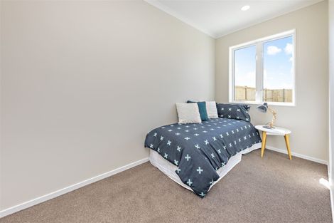 Photo of property in 27 Warbler Crescent, Papakura, 2110
