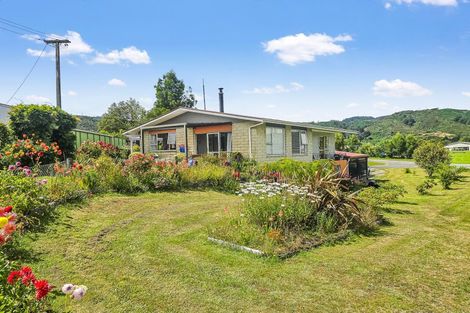 Photo of property in 7 Crampton Road, Reefton, 7830