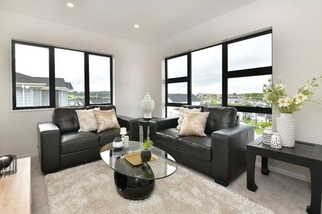 Photo of property in 46 Resolution Drive, Gulf Harbour, Whangaparaoa, 0930