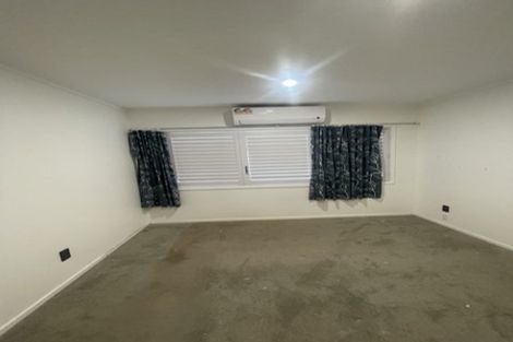 Photo of property in 58 Beechdale Crescent, Pakuranga Heights, Auckland, 2010