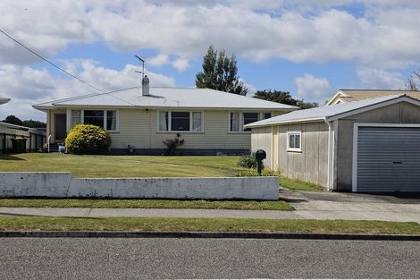 Photo of property in 22 Stanners Street, Eltham, 4322