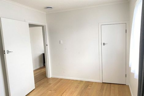 Photo of property in 100 Triangle Road, Massey, Auckland, 0614