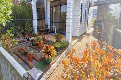 Photo of property in 68/2 Armoy Drive, East Tamaki, Auckland, 2016