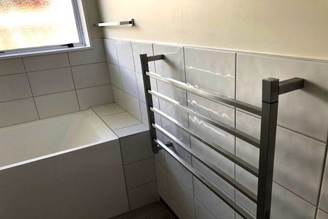 Photo of property in 2/21 Kookaburra Place, Botany Downs, Auckland, 2010