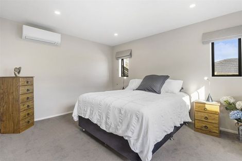 Photo of property in 39 Symes Drive, Red Beach, 0932