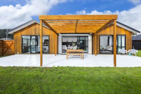 Photo of property in 13 Te Punga Road, Wallaceville, Upper Hutt, 5018