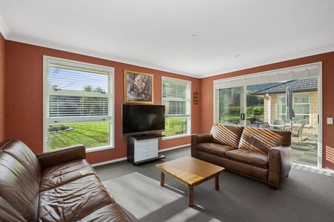 Photo of property in 15 Bodes Lane, Kinloch, Taupo, 3377