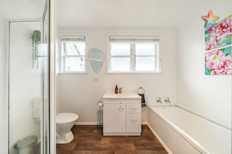 Photo of property in 1 Waldie Grove, Avalon, Lower Hutt, 5011