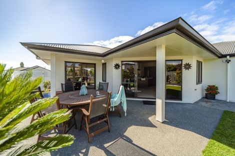 Photo of property in 17 Pania Place, Poraiti, Napier, 4112