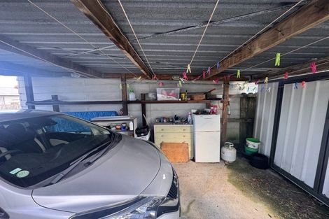 Photo of property in 2/141 Carnoustie Drive, Wattle Downs, Auckland, 2103