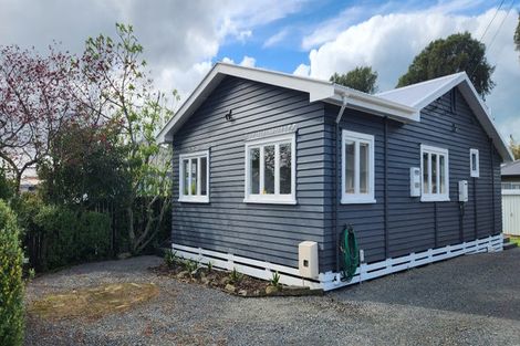 Photo of property in 18 Walsh Street, Forest Lake, Hamilton, 3200