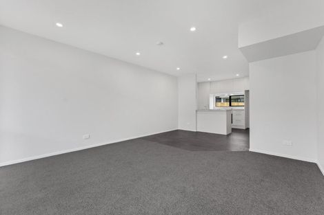 Photo of property in 66d Royal View Road, Te Atatu South, Auckland, 0610