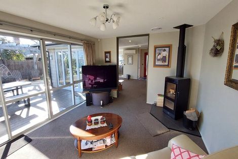 Photo of property in 5 Oak Tree Lane, Rangiora, 7400