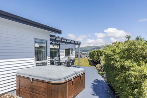 Photo of property in 30 Sumner Terrace, Aotea, Porirua, 5024